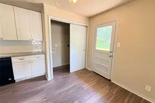 225 Burkett St, Richwood, TX 77531 - Photo 9