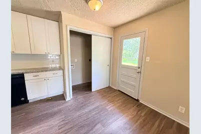 225 Burkett Street, Richwood, TX 77531 - Photo 9