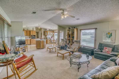 10671 Hidalgo Falls Rd, Washington, TX 77880 - Photo 15