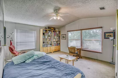 10671 Hidalgo Falls Rd, Washington, TX 77880 - Photo 17