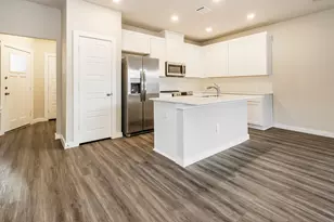18326 W Centro Cir, Shenandoah, TX 77385 - Photo 9