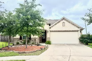 11075 Walts Run Ln, Cypress, TX 77433 - Photo 1