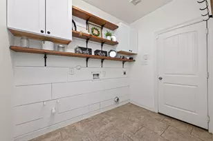28510 Redwood Cliff Ln, Houston, TX 77336 - Photo 13