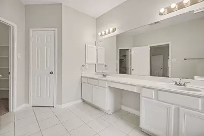 5139 Chase Park Circle, Bacliff, TX 77518 - Photo 19