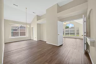 2111 Laurel Arbor Dr, Houston, TX 77014 - Photo 5
