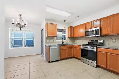 2318 Village Leaf Dr, Spring, TX 77386 - Photo 9