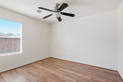 2318 Village Leaf Dr, Spring, TX 77386 - Photo 17