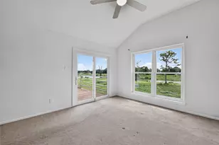 15920 Seahorse Dr, Houston, TX 77062 - Photo 25