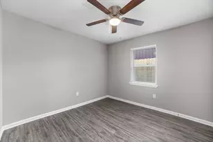 160 W Whitney St, Houston, TX 77018 - Photo 15