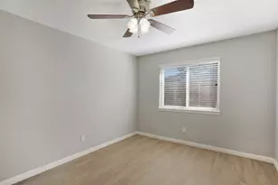 9114 Southbluff Blvd, Houston, TX 77089 - Photo 15