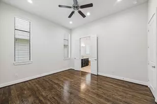 54 N Hutcheson St, Houston, TX 77003 - Photo 9