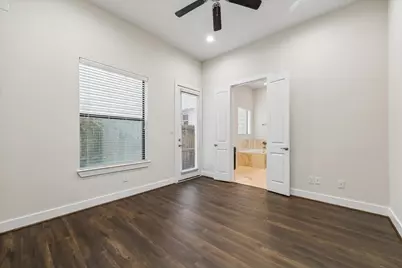 54 N Hutcheson Street, Houston, TX 77003 - Photo 13