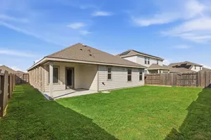 9814 Kingston Liberty Ln, Baytown, TX 77521 - Photo 33