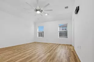 9814 Kingston Liberty Ln, Baytown, TX 77521 - Photo 19