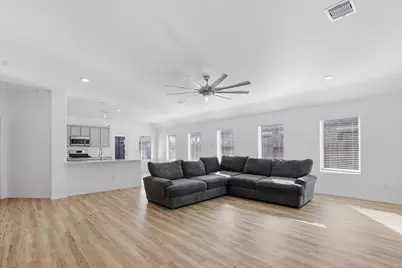 9814 Kingston Liberty Lane, Baytown, TX 77521 - Photo 7