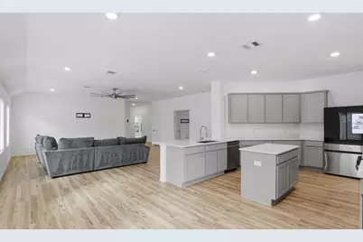 9814 Kingston Liberty Lane, Baytown, TX 77521 - Photo 17