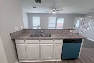 8202 Cannon St, Houston, TX 77051 - Photo 7