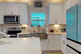 3211 Avenue K, Galveston, TX 77550 - Photo 13