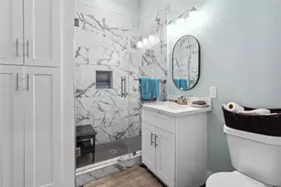 2122 Avenue K, Galveston, TX 77550 - Photo 33