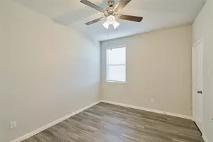 1238 Sandstone Hls Dr, Montgomery, TX 77316 - Photo 11