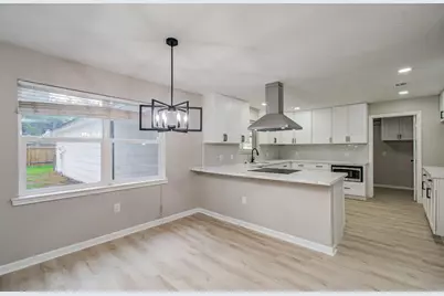 4735 Theall Road, Houston, TX 77066 - Photo 9