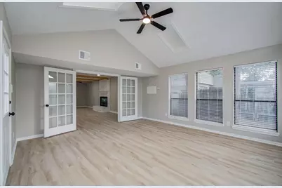 4735 Theall Road, Houston, TX 77066 - Photo 19