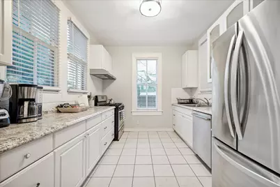 1607 Avenue L, Galveston, TX 77550 - Photo 11