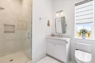 2646 E Seaside Dr, Galveston, TX 77550 - Photo 37