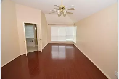 12335 N Shadow Cove Drive, Houston, TX 77082 - Photo 7