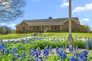 423 Jane St, East Bernard, TX 77435 - Photo 1