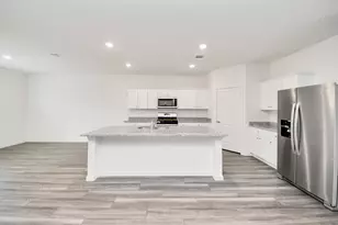 1905 Chiant Grove Ln, Rosharon, TX 77583 - Photo 5