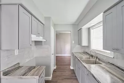 4914 Yellowstone Boulevard, Houston, TX 77021 - Photo 9