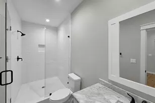 1049 Sunset Circle W, Crystal Beach, TX 77650 - Photo 27