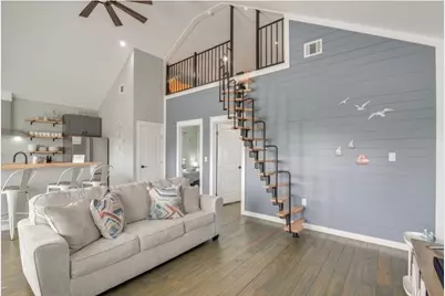 1049 Sunset Circle W, Crystal Beach, TX 77650 - Photo 5