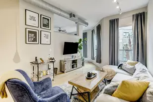 1901 Post Oak Blvd, Houston, TX 77056 - Photo 3