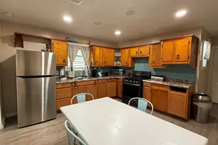 1114 39th St, Galveston, TX 77550 - Photo 7