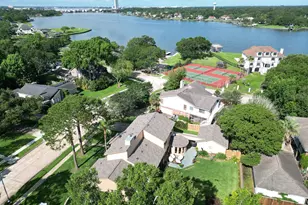 307 Crestwood Dr, El Lago, TX 77586 - Photo 3