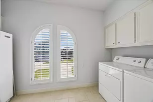 1554 Windsong Way, Tiki Island, TX 77554 - Photo 17