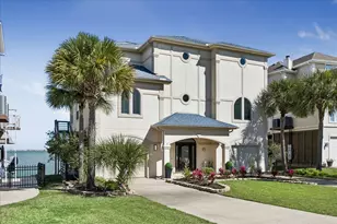 1554 Windsong Way, Tiki Island, TX 77554 - Photo 3