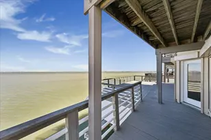 1554 Windsong Way, Tiki Island, TX 77554 - Photo 37