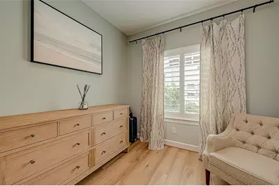 909-A W 35th Street #A, Houston, TX 77018 - Photo 23
