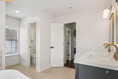 1808 N Mission Circle, Friendswood, TX 77546 - Photo 29