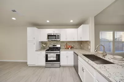 9622 Sugarblossom Lane, Sugar Land, TX 77498 - Photo 13