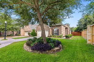 19323 Hamilton Hills Dr, Cypress, TX 77433 - Photo 25
