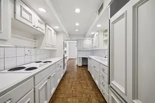 399 N Post Oak Ln, Houston, TX 77024 - Photo 3