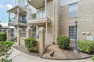 12550 Whittington Dr, Houston, TX 77077 - Photo 3