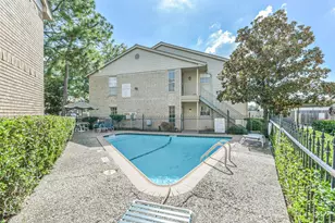 12550 Whittington Dr, Houston, TX 77077 - Photo 25