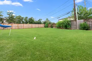 752 W 43rd St, Houston, TX 77018 - Photo 47
