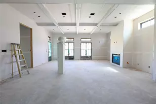 752 W 43rd St, Houston, TX 77018 - Photo 17