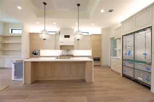 752 W 43rd St, Houston, TX 77018 - Photo 19